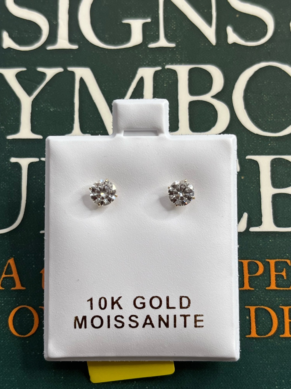 NWT 10K Solid Gold 1.00 CTW VVS D Moissanite Solitaire Stud Earrings